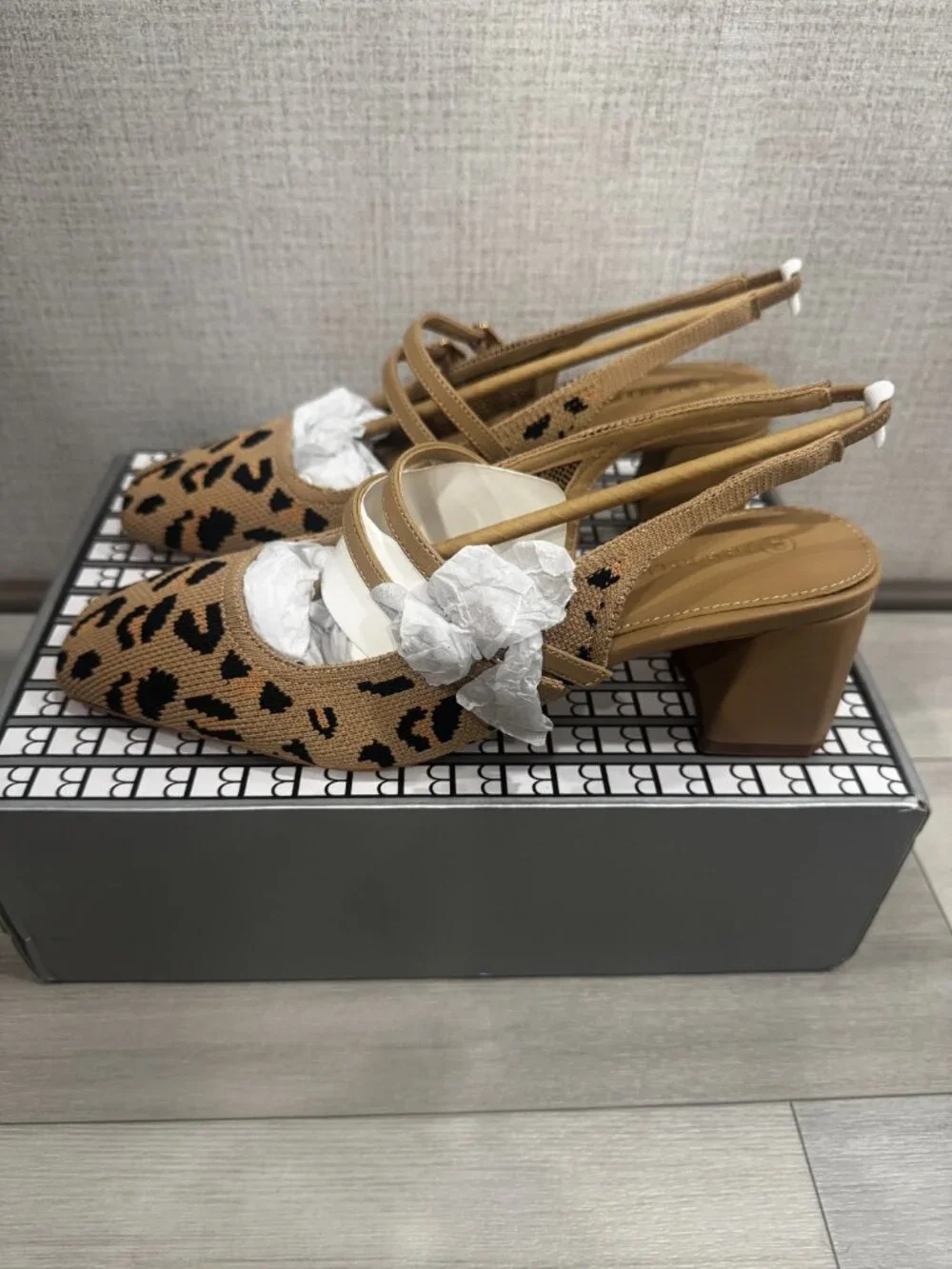 NEWBELLA Leopard Knit Mary Jane Chunky Low Heel Slingback Pump Square Toe 8.5 - Picture 9 of 13